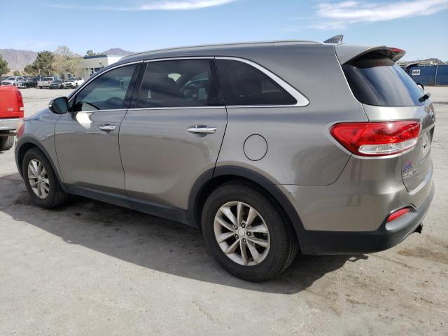 5XYPG4A57GG008676 - 2016 KIA SORENTO LX GRAY photo 2