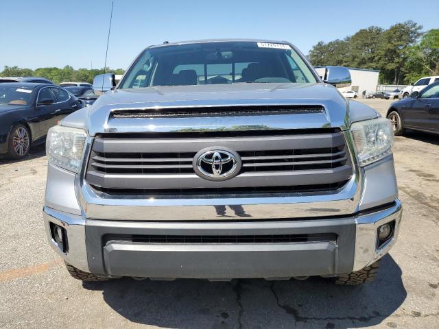 5TFUW5F13FX425158 - 2015 TOYOTA TUNDRA DOUBLE CAB SR/SR5 SILVER photo 5