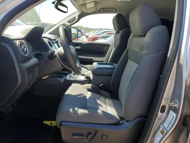 5TFUW5F13FX425158 - 2015 TOYOTA TUNDRA DOUBLE CAB SR/SR5 SILVER photo 7