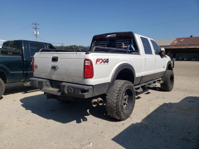 1FT7W2BT7FED53444 - 2015 FORD F250 SUPER DUTY WHITE photo 3