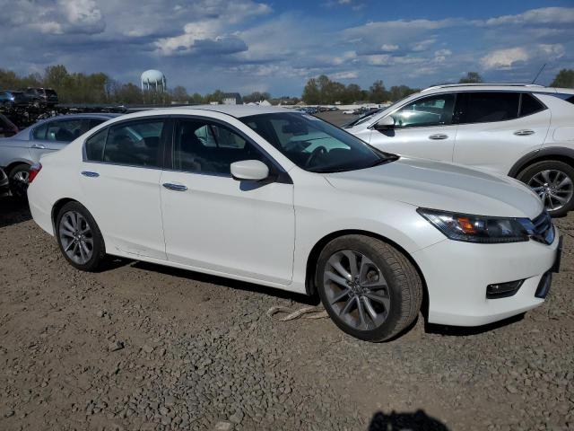 1HGCR2F5XFA029639 - 2015 HONDA ACCORD SPORT WHITE photo 4