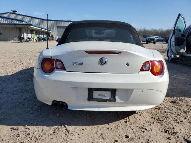 4USBT33534LS52252 - 2004 BMW Z4 2.5 WHITE photo 6