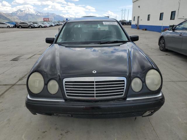 WDBJF65H5XA718828 - 1999 MERCEDES-BENZ E 320 BLACK photo 5