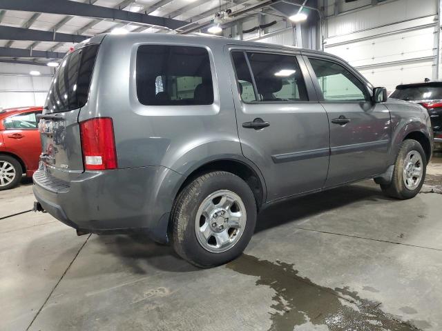 5FNYF4H24BB007665 - 2011 HONDA PILOT LX GRAY photo 3