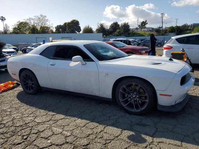 2C3CDZFJ3LH103939 - 2020 DODGE CHALLENGER R/T SCAT PACK WHITE photo 4