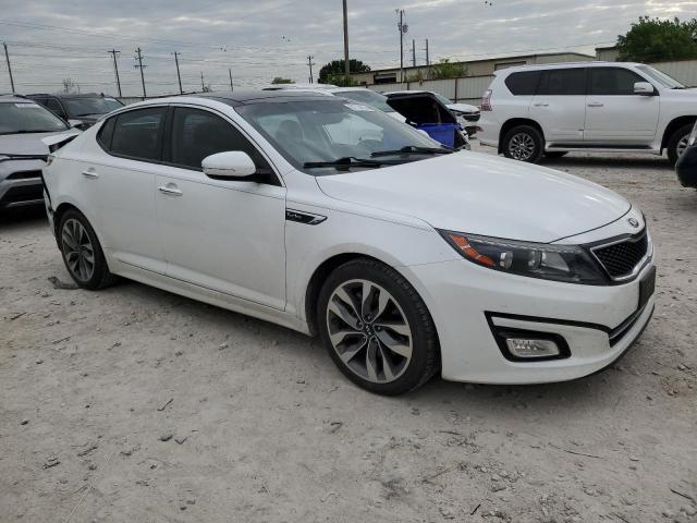 5XXGR4A64FG443354 - 2015 KIA OPTIMA SX WHITE photo 4