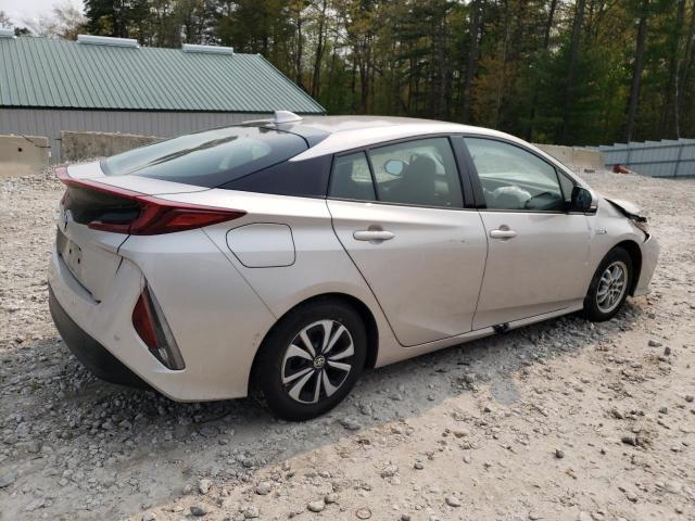 JTDKARFP7H3050516 - 2017 TOYOTA PRIUS PRIM 银色 照片 3