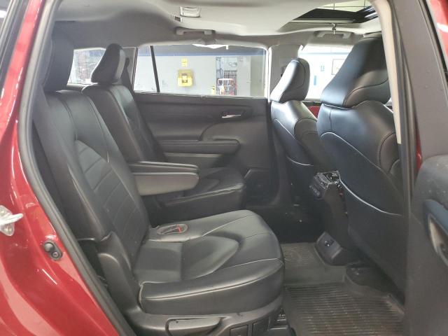 5TDGZRBH9MS157329 - 2021 TOYOTA HIGHLANDER XLE RED photo 11