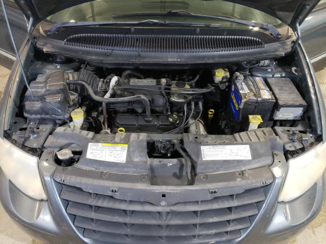 2A4GP54L26R745658 - 2006 CHRYSLER TOWN & COU TOURING BLUE photo 7