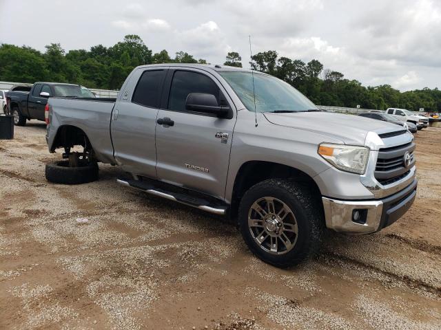 5TFUW5F17EX383639 - 2014 TOYOTA TUNDRA DOUBLE CAB SR/SR5 SILVER photo 4