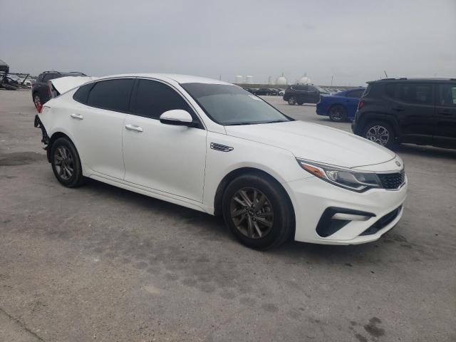 5XXGT4L34KG317655 - 2019 KIA OPTIMA LX WHITE photo 4