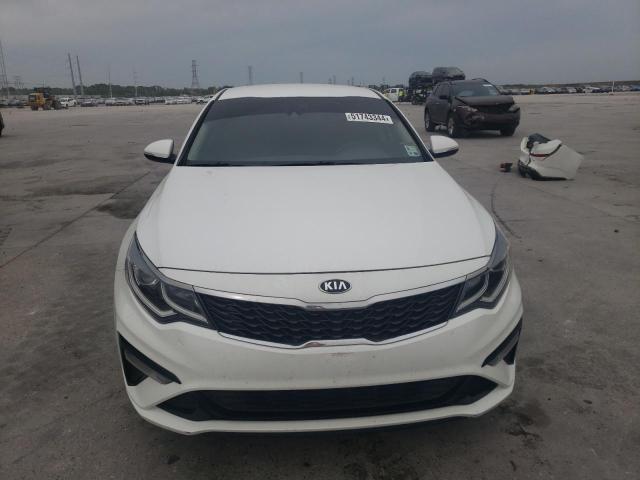 5XXGT4L34KG317655 - 2019 KIA OPTIMA LX WHITE photo 5