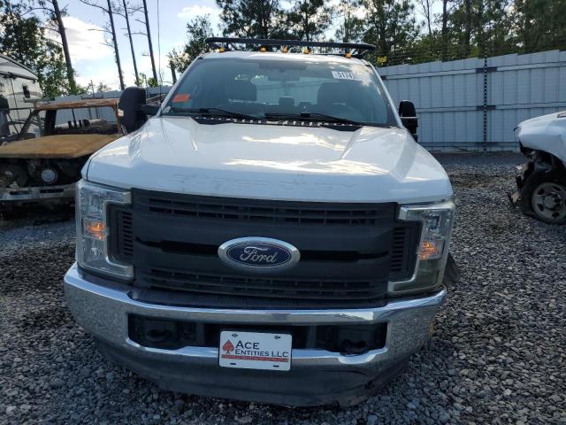 1FD8W3FT4KED01215 - 2019 FORD F350 SUPER DUTY WHITE photo 5