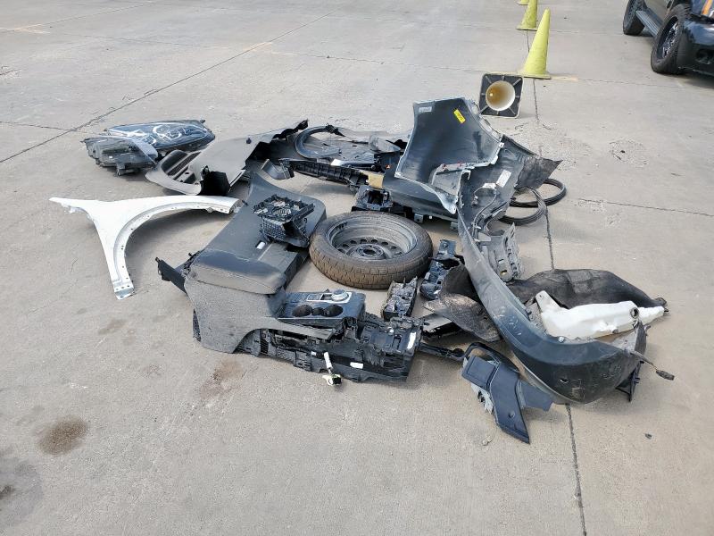 1FMCU9J91NUB93886 - 2022 FORD ESCAPE TITANIUM თეთრი ფოტო 12