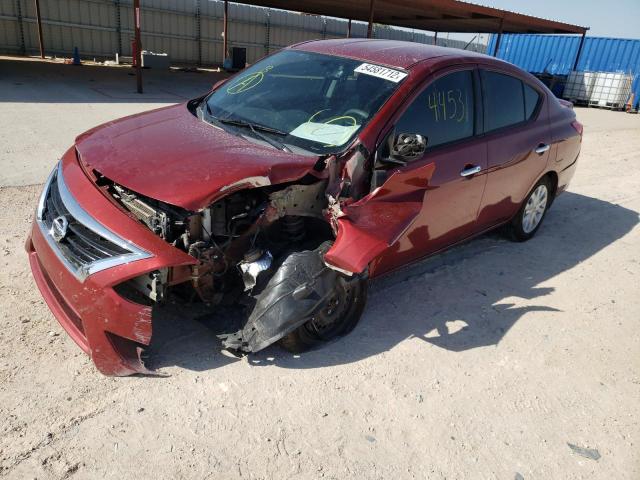 3N1CN7AP8JL882920 - 2018 NISSAN VERSA S MAROON photo 2