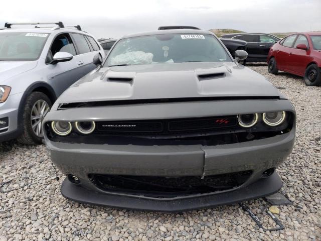 2C3CDZFJ1JH110711 - 2018 DODGE CHALLENGER R/T 392 GRAY photo 5