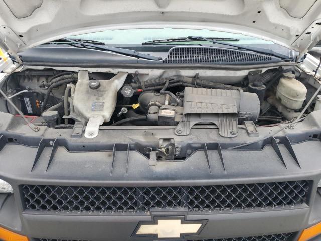 1GCWGFCA2D1902954 - 2013 CHEVROLET EXPRESS G2 WHITE photo 12