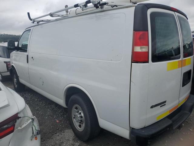 1GCWGFCA2D1902954 - 2013 CHEVROLET EXPRESS G2 WHITE photo 2