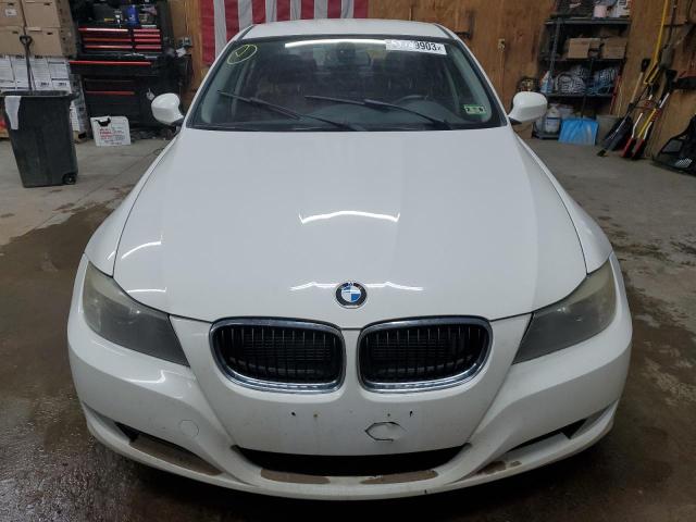 WBAPH7C55BE678575 - 2011 BMW 3 SERIES I WHITE photo 5