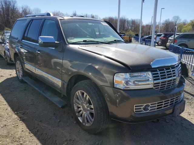 5LMFU28598LJ01258 - 2008 LINCOLN NAVIGATOR BROWN photo 4