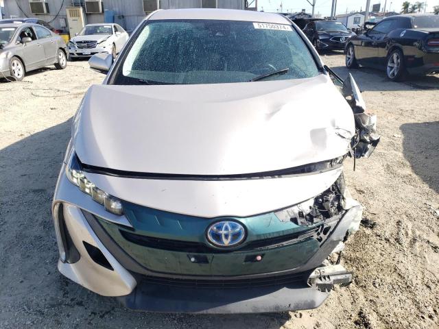 JTDKARFP6J3090947 - 2018 TOYOTA PRIUS PRIM 银色 照片 5