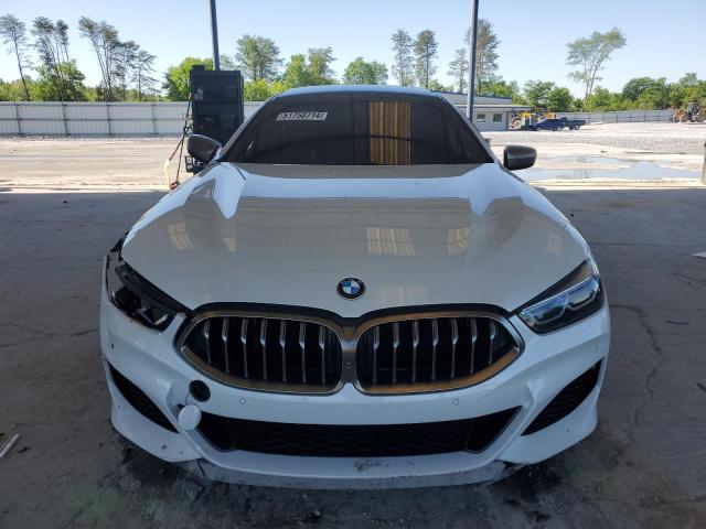 WBAGV8C03MCF46807 - 2021 BMW M850XI WHITE photo 5