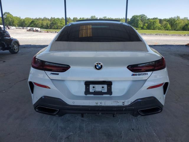 WBAGV8C03MCF46807 - 2021 BMW M850XI WHITE photo 6