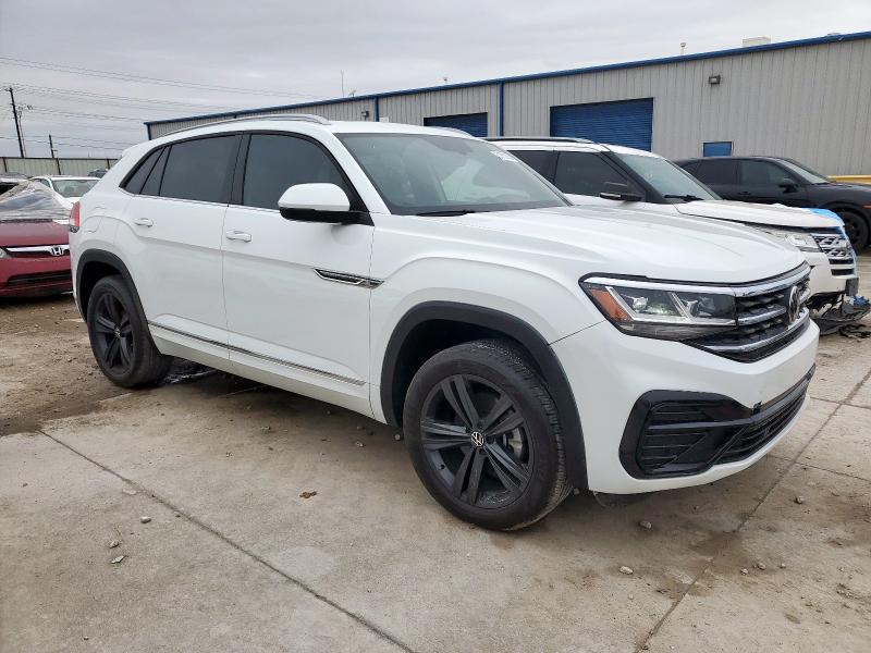 1V2PE2CA1MC202476 - 2021 VOLKSWAGEN ATLAS CROS SE WHITE photo 4