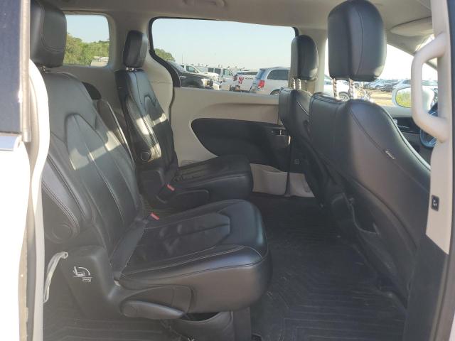 2C4RC1BG8HR532791 - 2017 CHRYSLER PACIFICA TOURING L WHITE photo 11