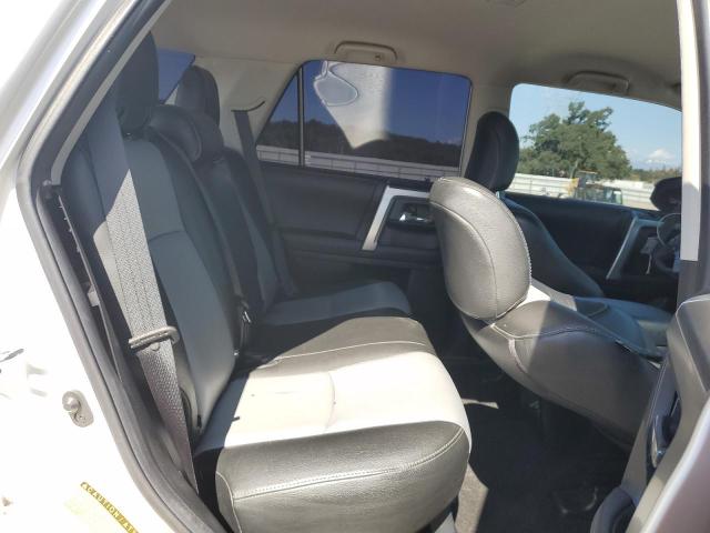 JTEMU5JR1M5900832 - 2021 TOYOTA 4RUNNER SR5/SR5 PREMIUM 白色 照片 11