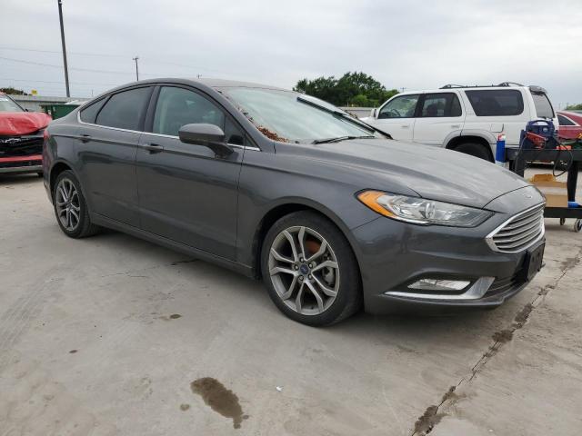 3FA6P0HD0HR162984 - 2017 FORD FUSION SE GRAY photo 4