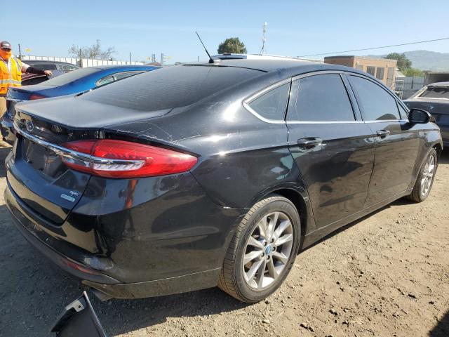 3FA6P0HD1HR350431 - 2017 FORD FUSION SE BLACK photo 3