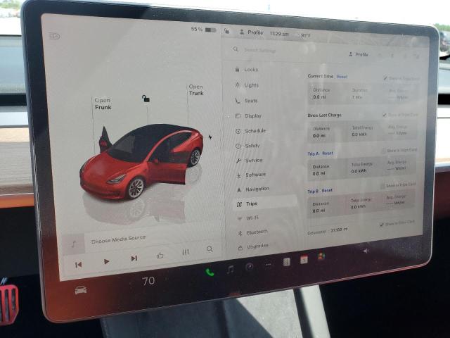 5YJ3E1EB0PF388129 - 2023 TESLA MODEL 3 红色 照片 9