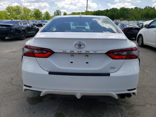 4T1T11AK5PU819620 - 2023 TOYOTA CAMRY SE NIGHT SHADE WHITE photo 6