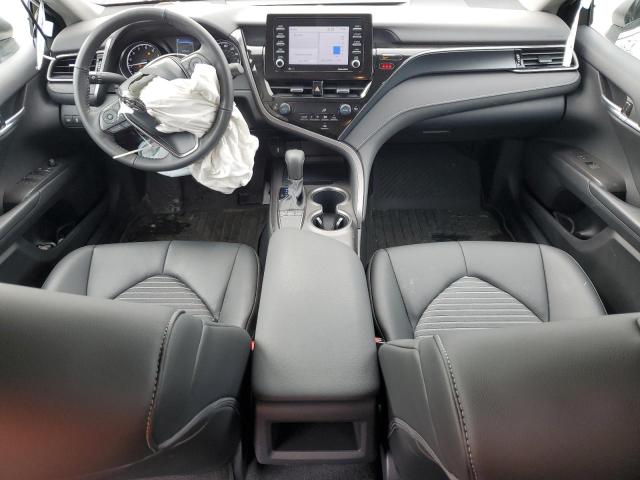 4T1G11AK3RU845864 - 2024 TOYOTA CAMRY SE NIGHT SHADE WHITE photo 8