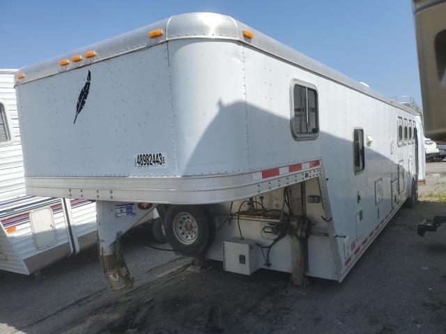 4FGL03321YC032777 - 2000 FEATHERLITE MFG INC TRAILER WHITE photo 2