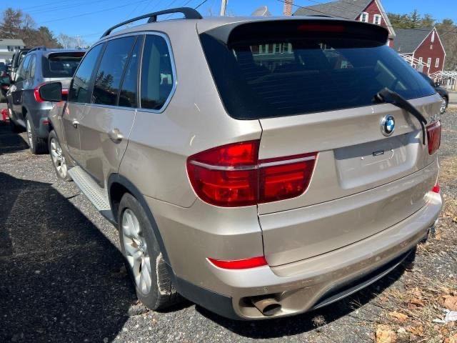 5UXZV4C56D0E12499 - 2013 BMW X5 XDRIVE35I GOLD photo 3