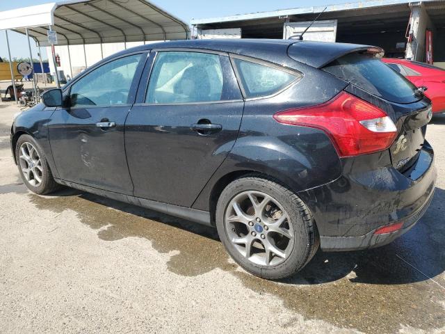 1FADP3K28DL132737 - 2013 FORD FOCUS SE BLACK photo 2