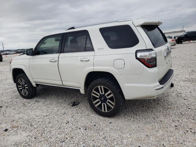 JTEBU5JR2J5575904 - 2018 TOYOTA 4RUNNER SR5/SR5 PREMIUM WHITE photo 2