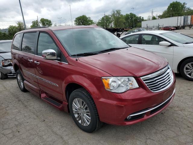 2C4RC1CG5FR534736 - 2015 CHRYSLER TOWN & COU TOURING L RED photo 4