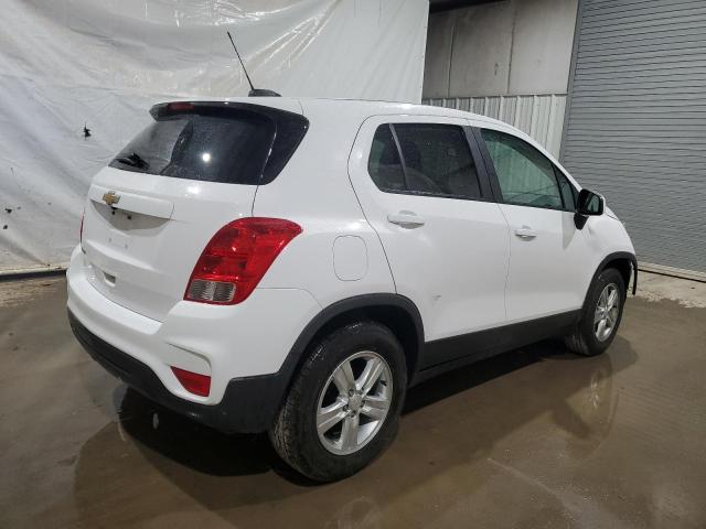 3GNCJKSB0KL200524 - 2019 CHEVROLET TRAX LS WHITE photo 3