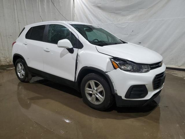 3GNCJKSB0KL200524 - 2019 CHEVROLET TRAX LS WHITE photo 4