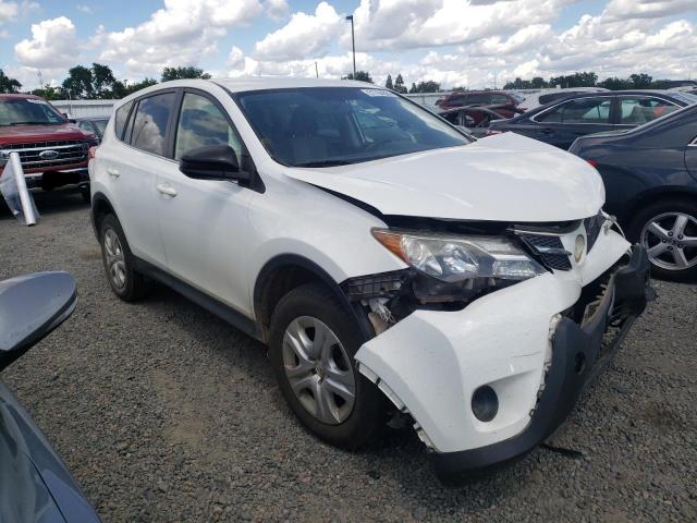 JTMZFREV2FD055159 - 2015 TOYOTA RAV4 LE WHITE photo 4