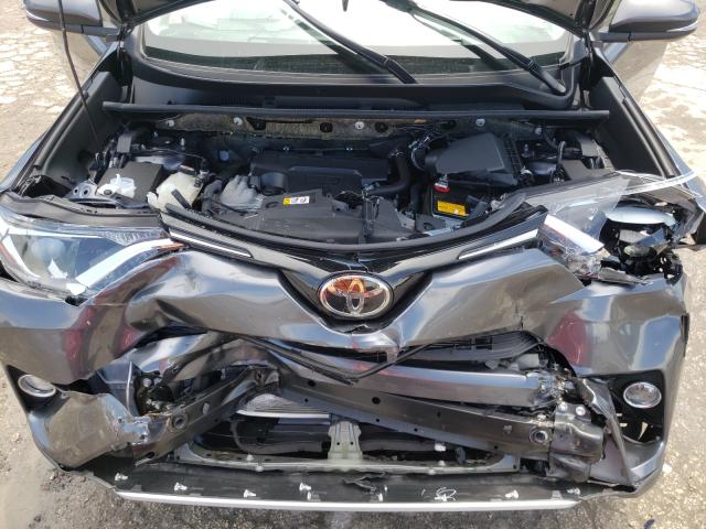 JTMWFREV2JD122953 - 2018 TOYOTA RAV4 ADVENTURE GRAY photo 7