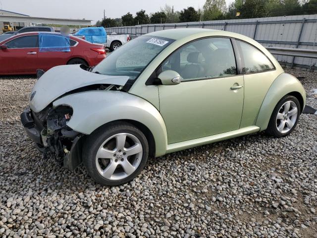 2010 VOLKSWAGEN NEW BEETLE, 