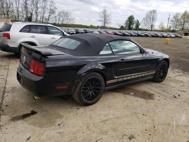 1ZVFT84N155215738 - 2005 FORD MUSTANG BLACK photo 3