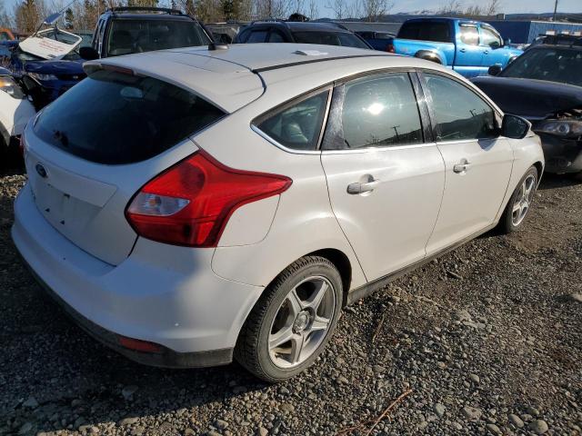 1FAHP3N24CL192669 - 2012 FORD FOCUS TITANIUM WHITE photo 3