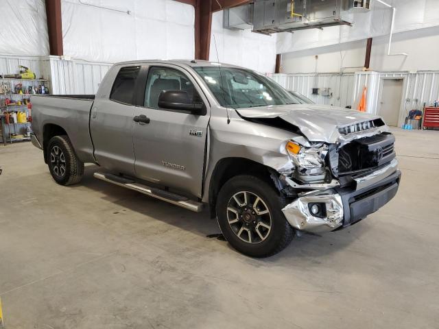 5TFUW5F1XFX488192 - 2015 TOYOTA TUNDRA DOUBLE CAB SR/SR5 SILVER photo 4