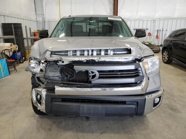 5TFUW5F1XFX488192 - 2015 TOYOTA TUNDRA DOUBLE CAB SR/SR5 SILVER photo 5