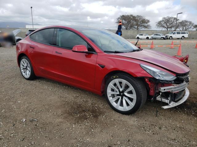 5YJ3E1EB7NF338700 - 2022 TESLA MODEL 3 RED photo 4